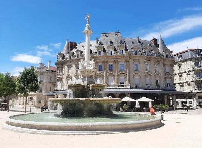 Hyper Centre De - N21 * Valence (Drome)