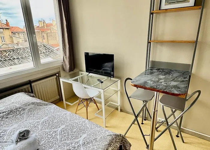 Appartamento Hyper Centre De - N21 *