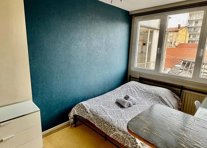 Hyper Centre De - N21 *